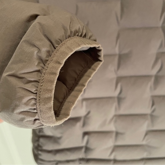 Mountain Hardwear Women's Hooded Puffer Jacket - Dusty Mauve - Picture 13 of 13